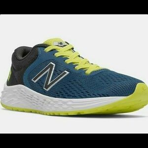 Brand New. New Balance kids